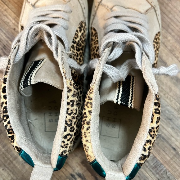 ShuShop Leopard Print Sneakers with Black Star - Picture 4 of 5